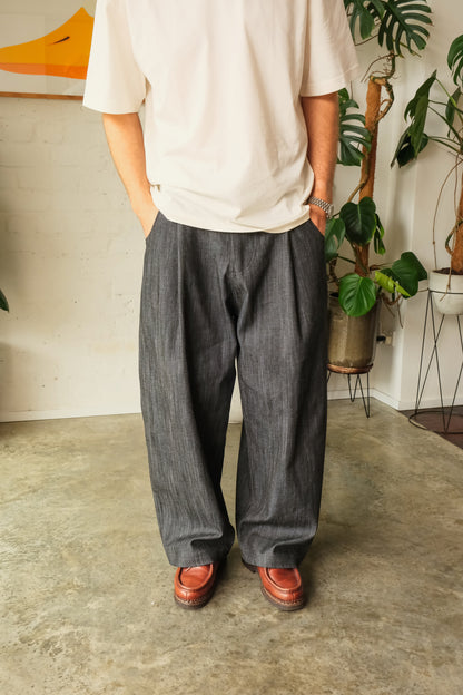 Pleated Jean - Graphite Grey