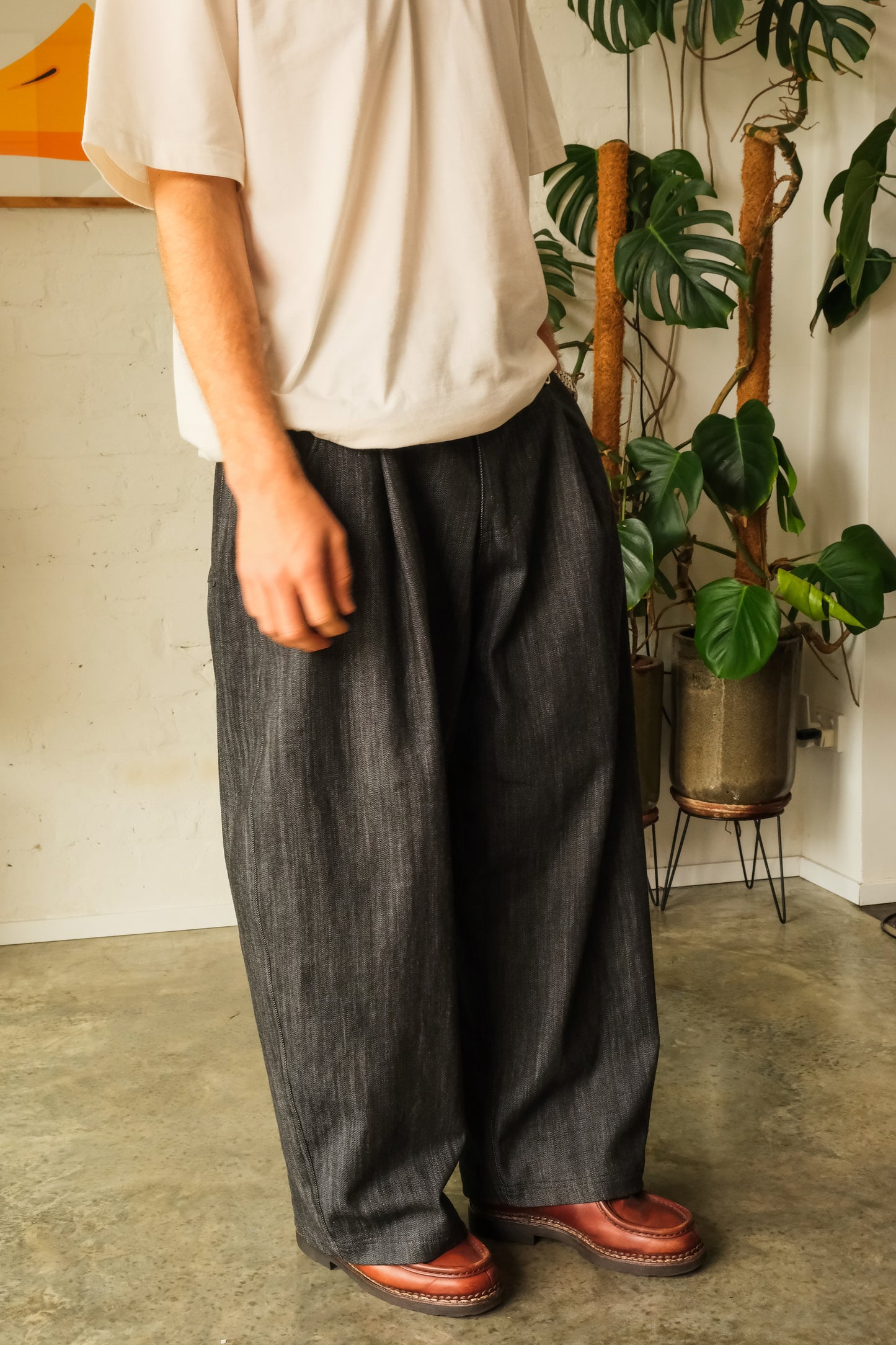 Pleated Jean - Graphite Grey